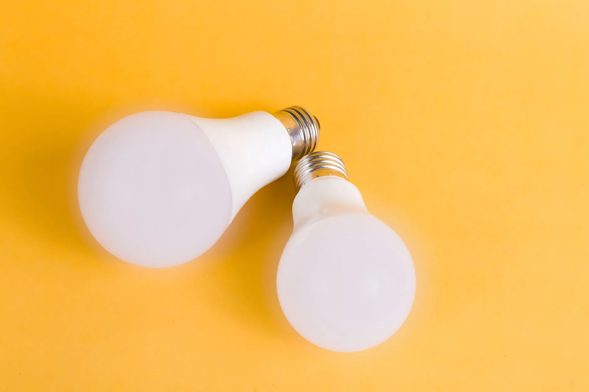 LED灯管与LED灯泡能效对比及家庭照明替换成本测算正文配图 1